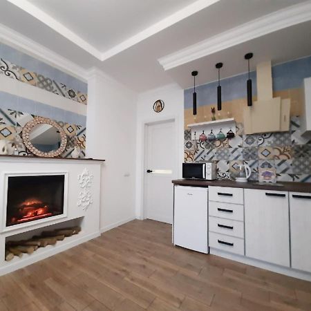 2 Bdr Apartment Near Gorky Park, Center 哈尔科夫 外观 照片