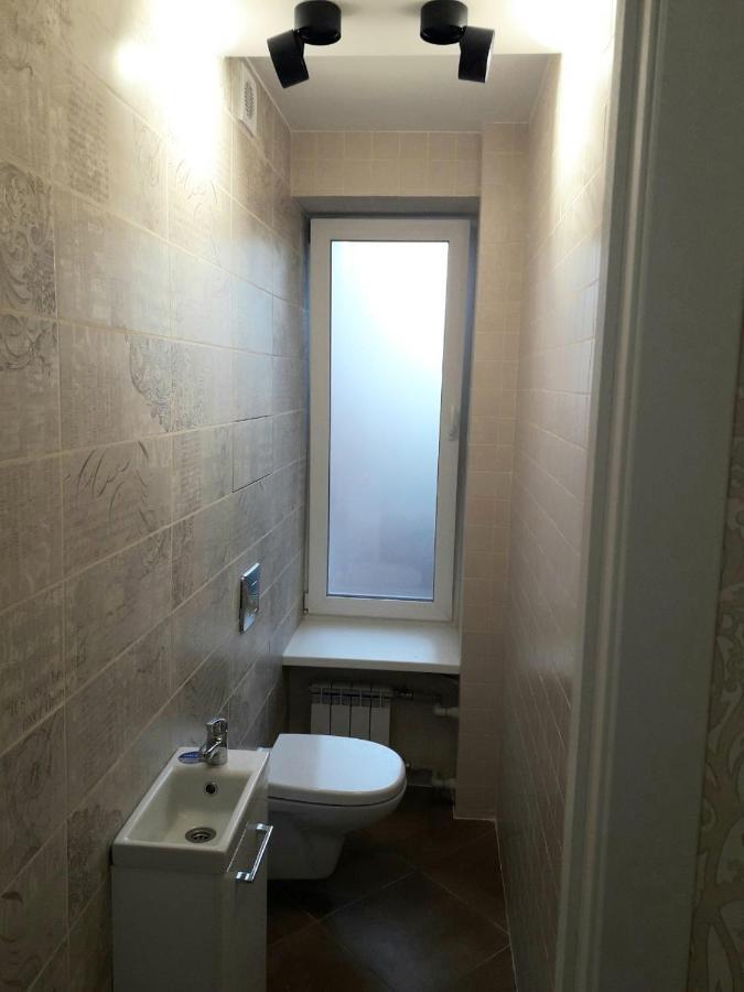 2 Bdr Apartment Near Gorky Park, Center 哈尔科夫 外观 照片