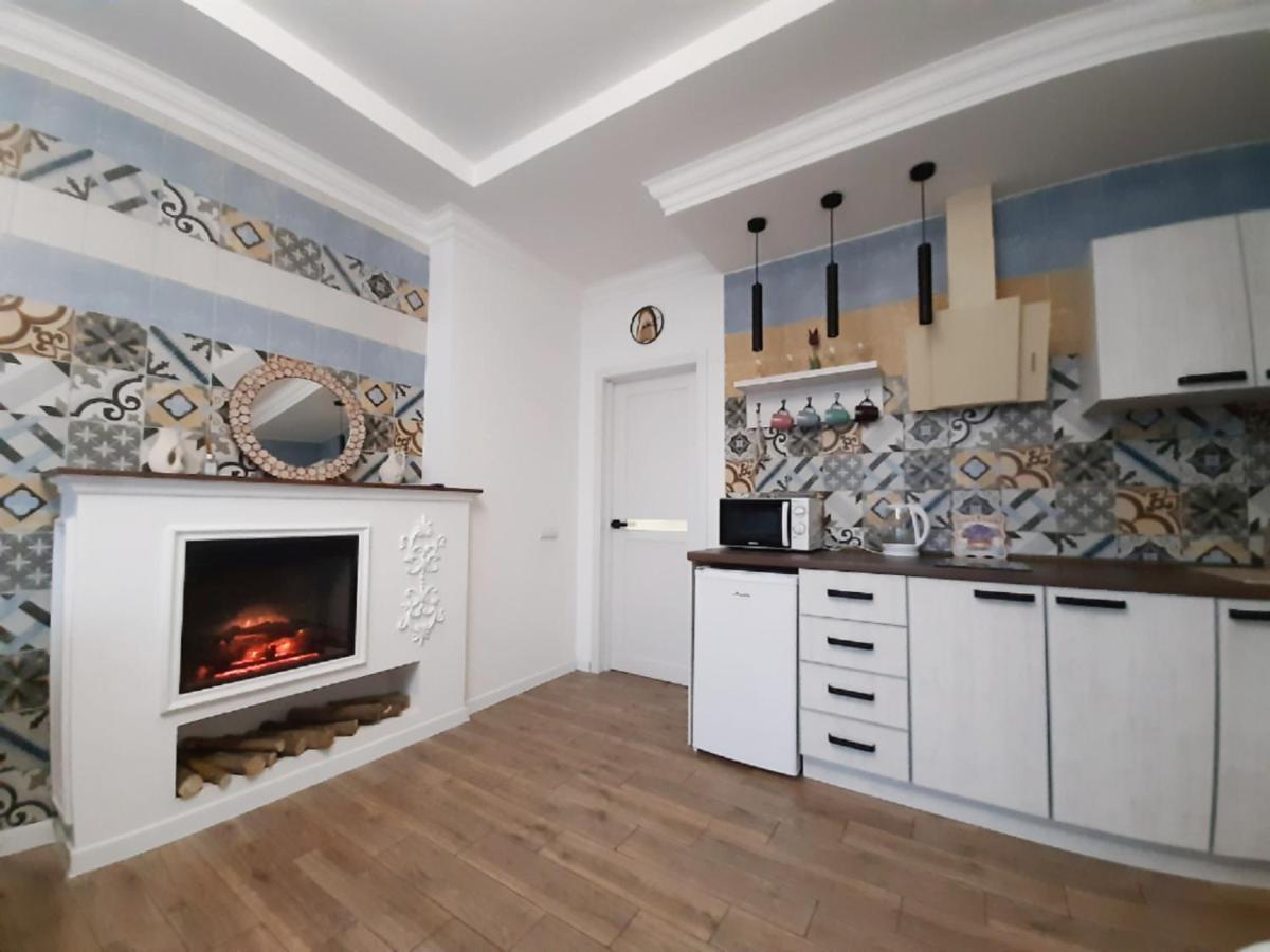 2 Bdr Apartment Near Gorky Park, Center 哈尔科夫 外观 照片