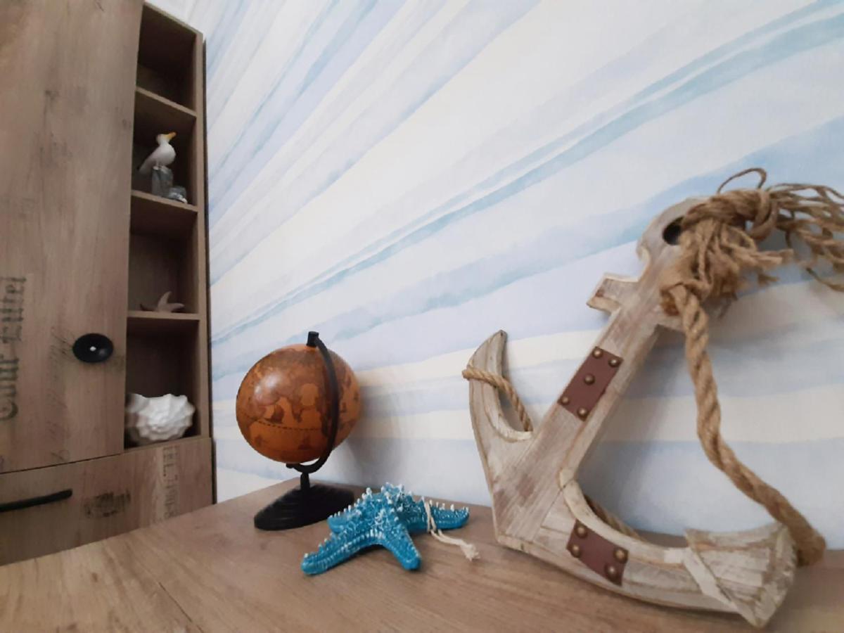 2 Bdr Apartment Near Gorky Park, Center 哈尔科夫 外观 照片