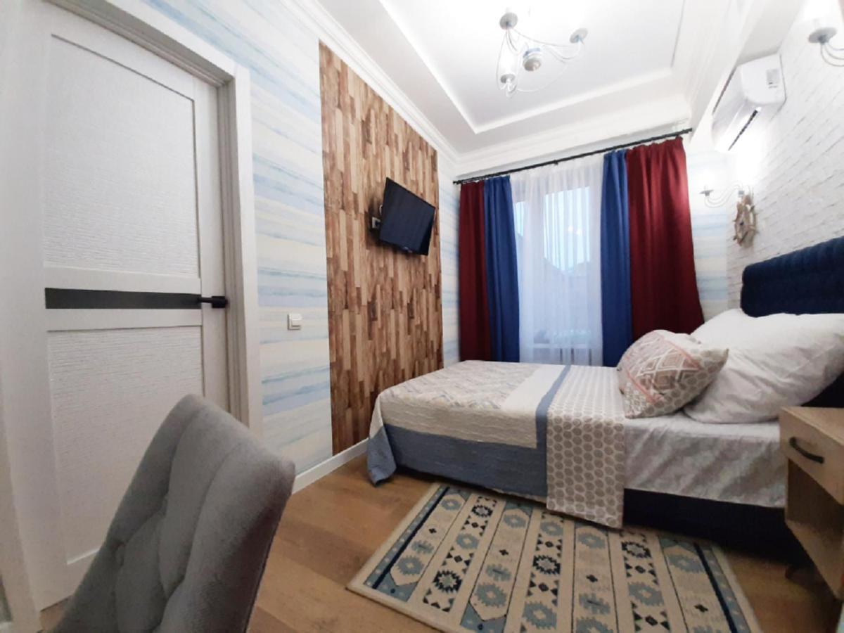 2 Bdr Apartment Near Gorky Park, Center 哈尔科夫 外观 照片