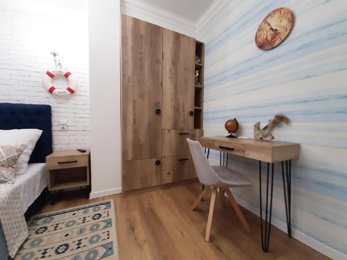 2 Bdr Apartment Near Gorky Park, Center 哈尔科夫 外观 照片